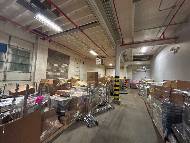 More Photos Of 4300 N Knox Ave, Chicago Warehouse For Sale