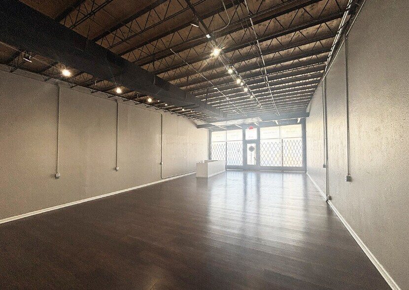 More Photos Of 1005 S St Francis Rd, Santa Fe General Retail For Lease