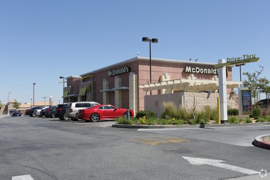 More Photos Of 13625 Bear Valley Rd, Victorville Fast Food For Sale