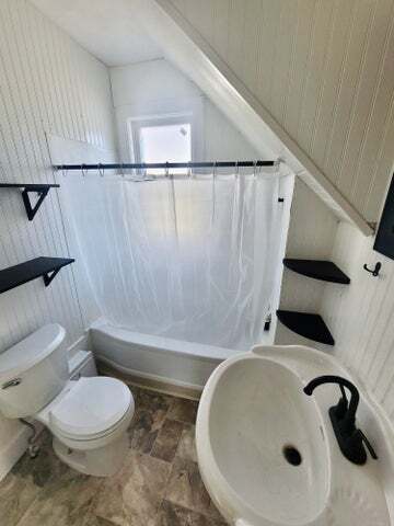 More Photos Of 590 Catawba Ave, Muskegon Apartments For Sale