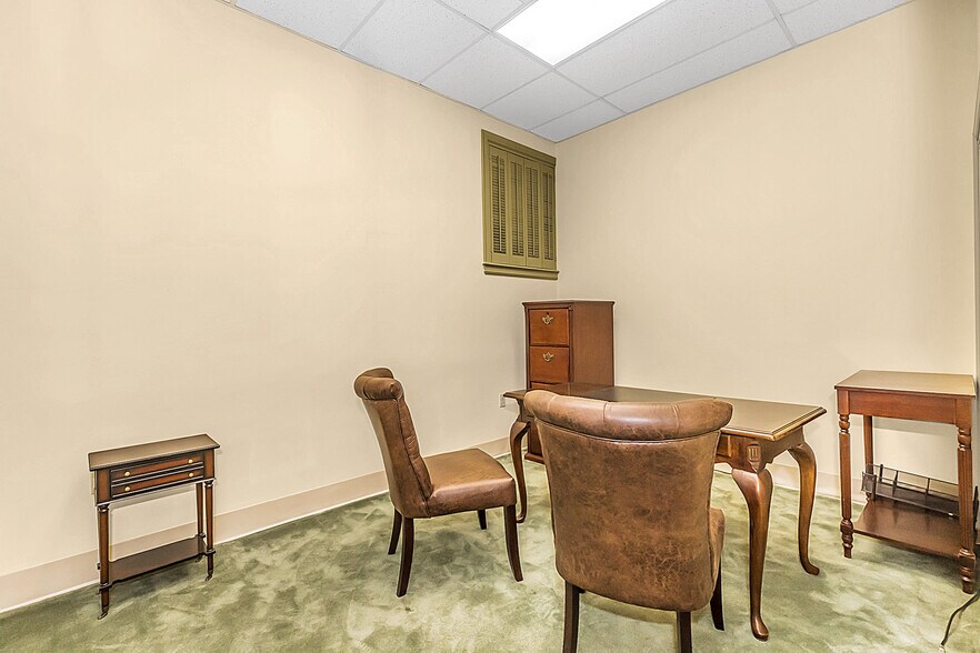 More Photos Of 303 Chestnut St, Philadelphia Office Residential For Sale