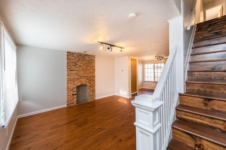 More Photos Of , Columbus Multifamily For Sale