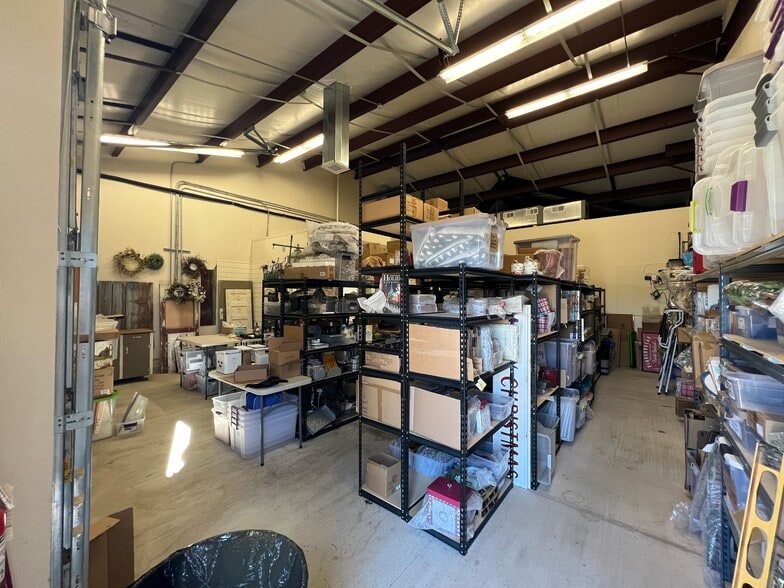 More Photos Of 1011 S Heatherwilde Blvd, Pflugerville Research And Development For Lease