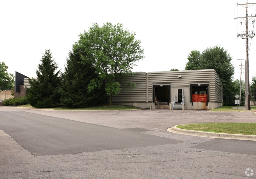 More Photos Of 7500 W 27th St, Saint Louis Park Manufacturing For Sale