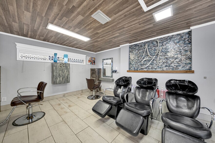 More Photos Of 2130 W Bay Dr, Largo Office For Sale