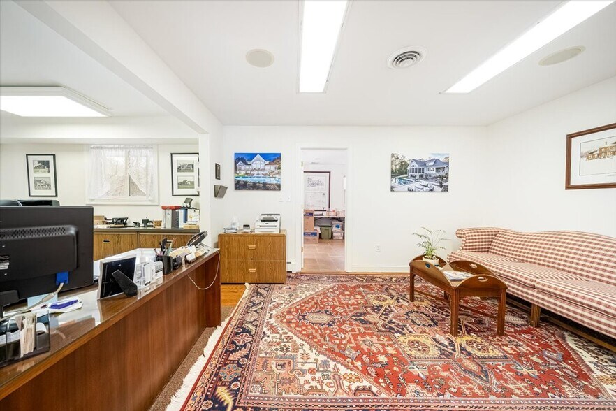 More Photos Of 611 Nursery Rd, Westminster Office For Sale