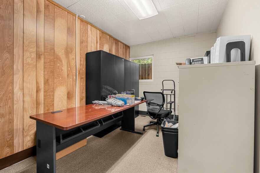 More Photos Of 1024 Simon Dr, Placerville Office For Sale