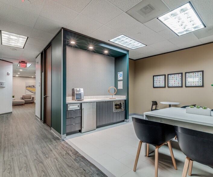 More Photos Of 2401 Fountain View Dr, Houston Office For Lease