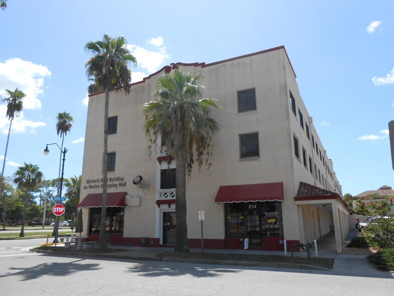 More Photos Of 214-256 Tampa Ave W, Venice Apartments For Sale