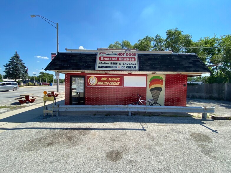 More Photos Of 3825 147th St, Midlothian Restaurant For Sale