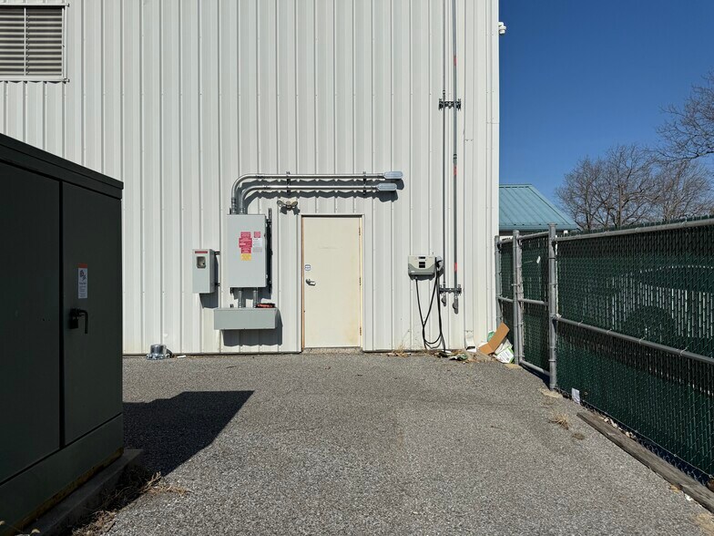 More Photos Of 1400 N Mill Rd, Vineland Warehouse For Lease