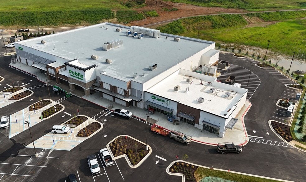 More Photos Of 2300 Ring Rd, Elizabethtown Land For Lease