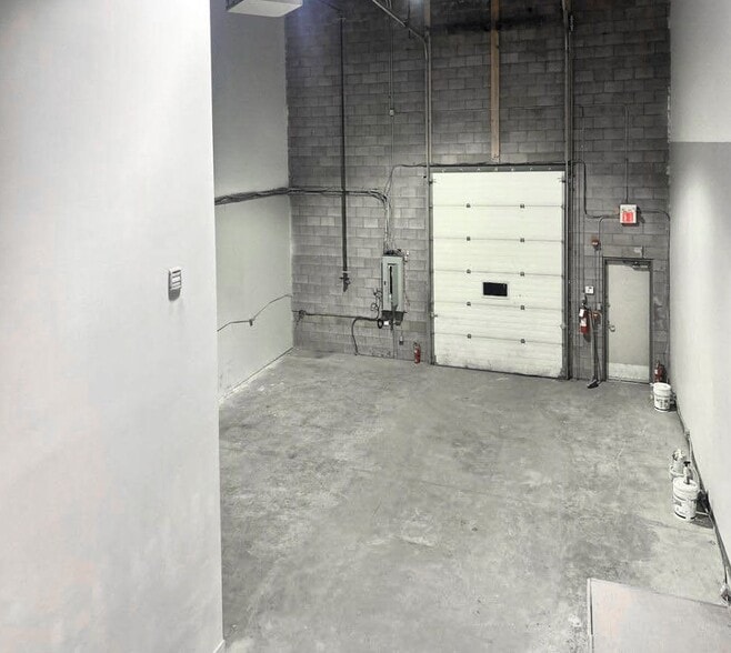 More Photos Of 3750 46th Ave SE, Calgary Warehouse For Sale