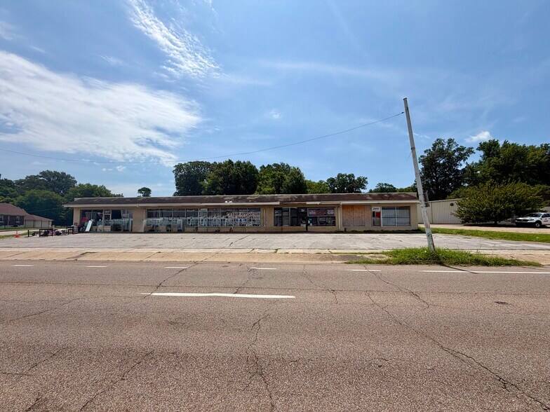 Primary Photo Of 3441-3447 Jackson Ave, Memphis Storefront Retail Office For Sale