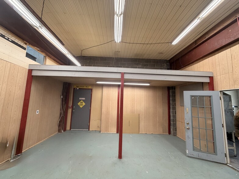 More Photos Of 6300 Westfield Ave, Pennsauken Storefront For Lease