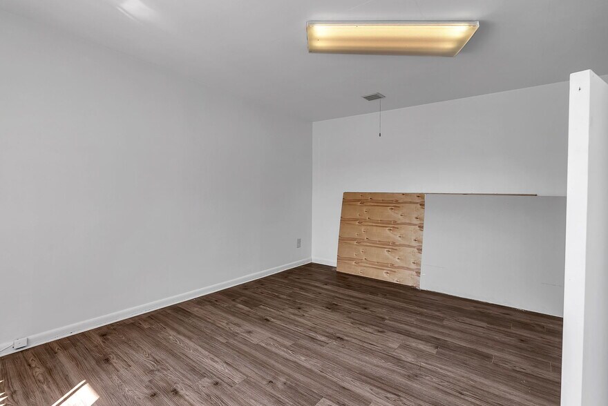 More Photos Of 34845 23 Mile Rd, Chesterfield Office For Sale