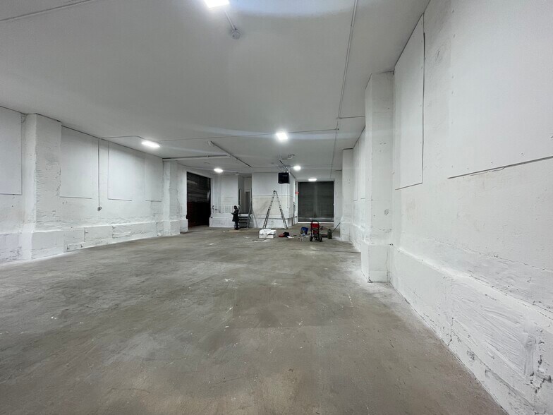 More Photos Of 130-14 91st Ave, Richmond Hill Warehouse For Lease
