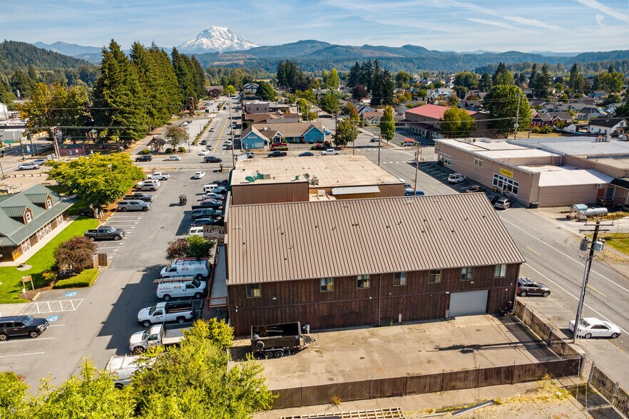 More Photos Of 120 Corrin Ave NW, Orting Office Residential For Lease