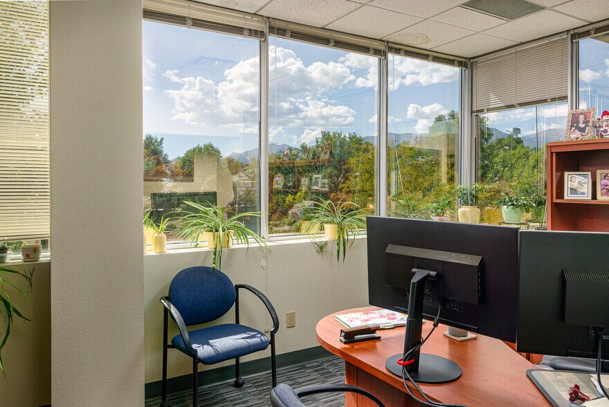 More Photos Of 3630 Sinton Rd, Colorado Springs Office For Lease