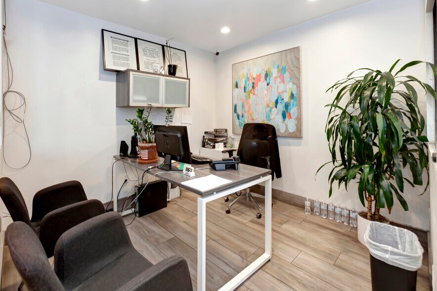 More Photos Of 1731 S Cactus Ave, Rialto Auto Dealership For Sale