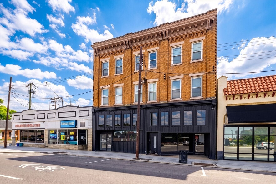 Primary Photo Of 4539 Montgomery Rd, Cincinnati Storefront Retail Residential For Lease
