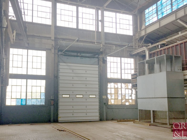 More Photos Of 221 South St, New Britain Unknown For Lease