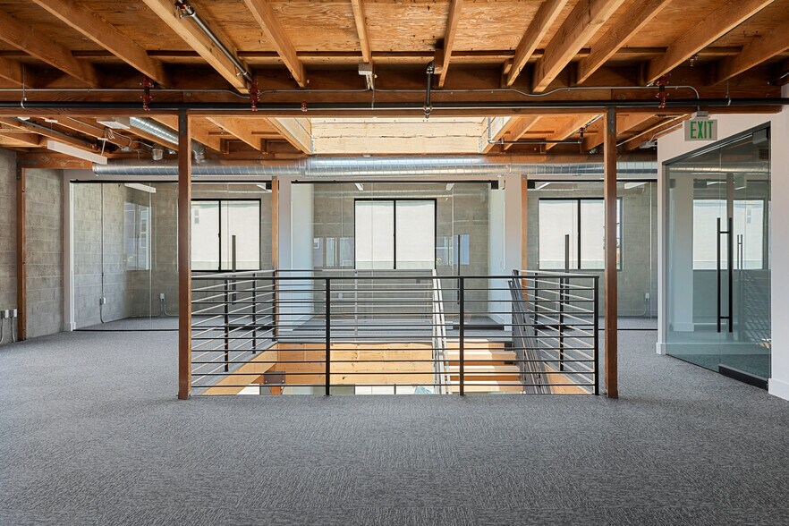 More Photos Of 13402-13412 Beach Ave, Marina Del Rey Loft Creative Space For Lease