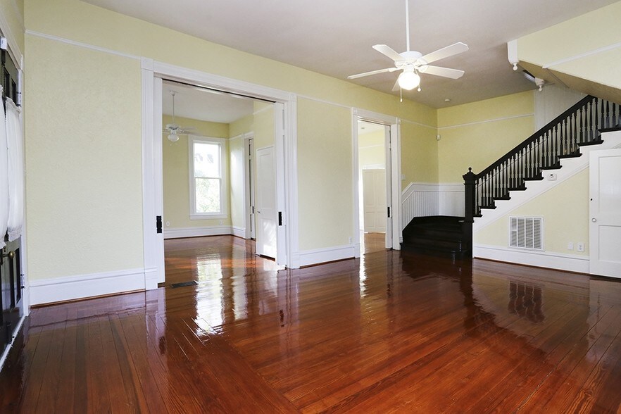 More Photos Of 1229 Heights Blvd, Houston Loft Creative Space For Lease