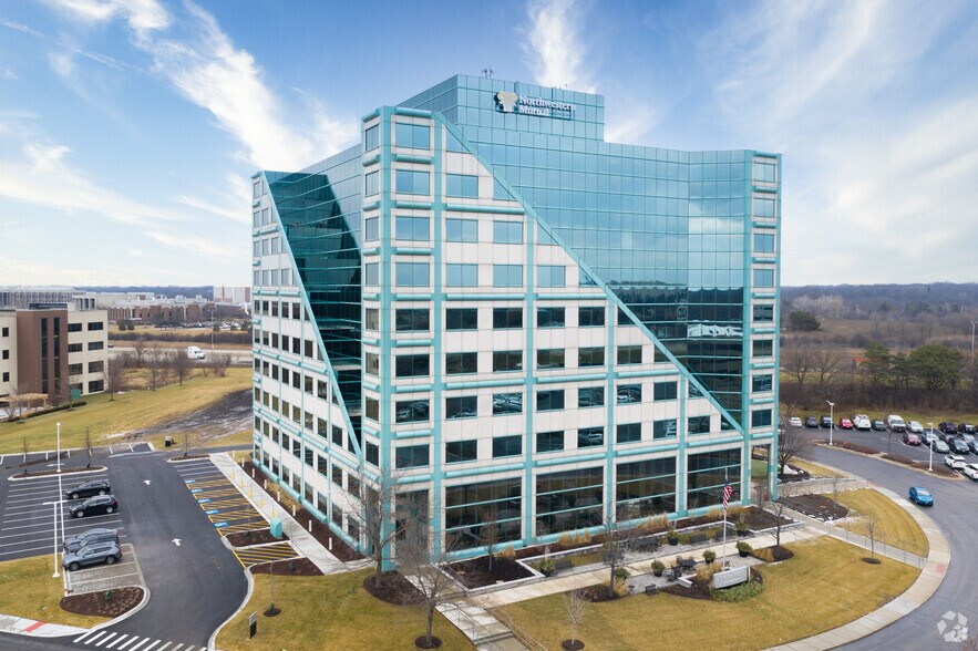 More Photos Of 55 Shuman Blvd, Naperville Office For Lease
