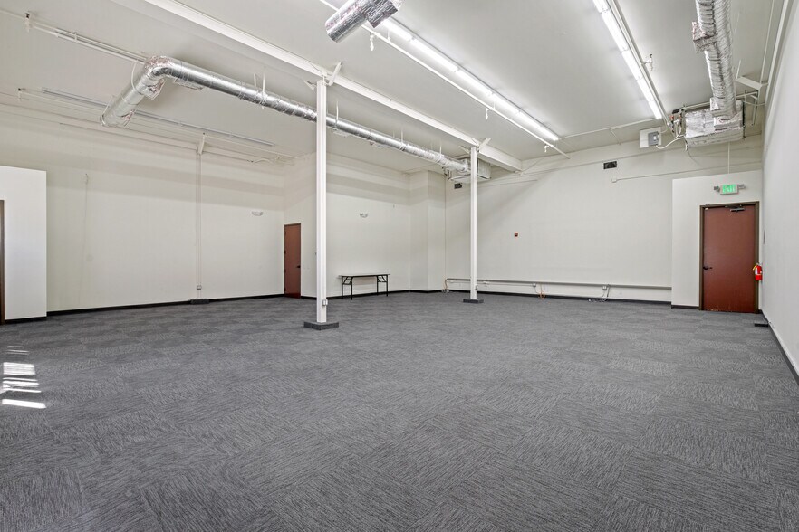 More Photos Of 1717 Mission St, San Francisco Flex For Sale