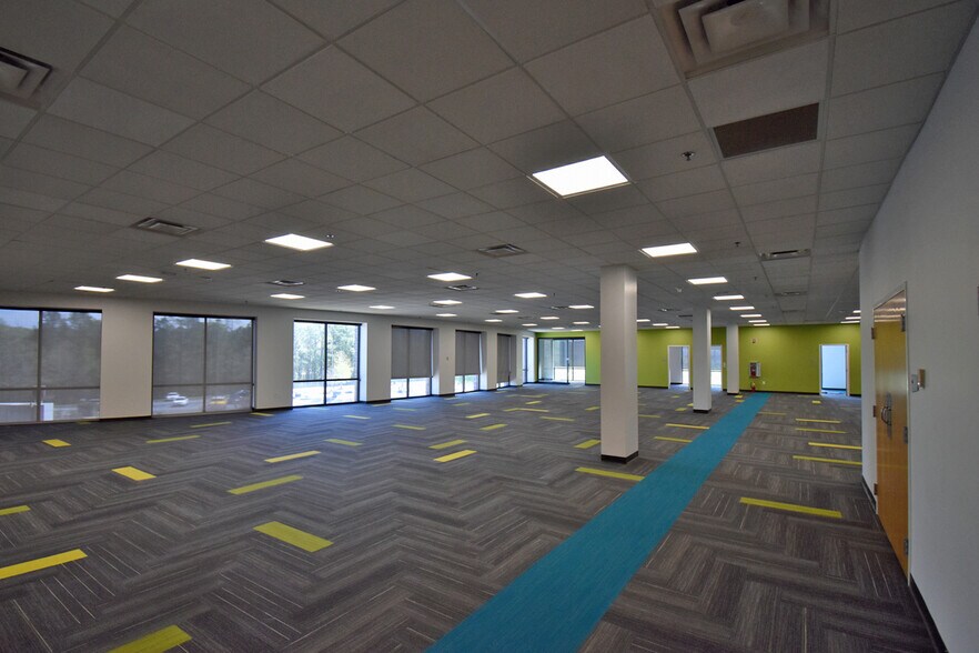 More Photos Of 6175 Technology Pky, Midland Office For Lease