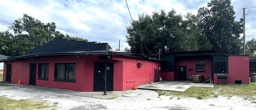 More Photos Of 410 W Beresford Ave, Deland General Retail For Sale