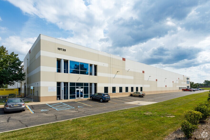 More Photos Of 10725 Harrison Rd, Romulus Distribution For Lease