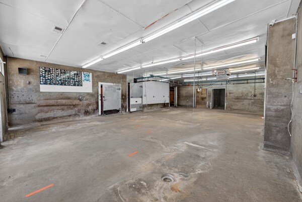 More Photos Of 1416 W Trade St, Charlotte Freestanding For Sale