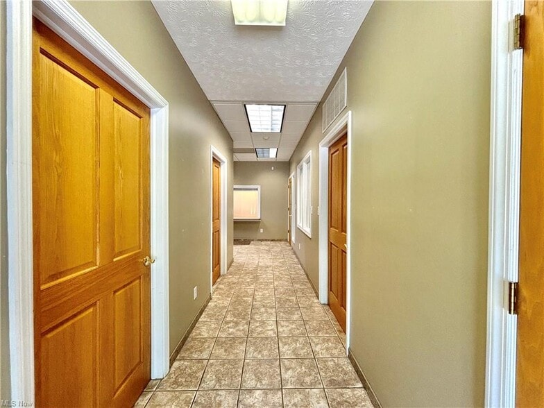 More Photos Of 3312 Lake Ave, Ashtabula Office For Sale