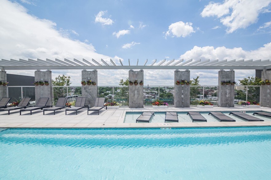 More Photos Of 625 H St NE, Washington Apartments For Lease