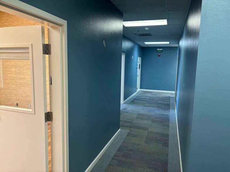 More Photos Of 6 Rossi Cir, Salinas Warehouse For Lease