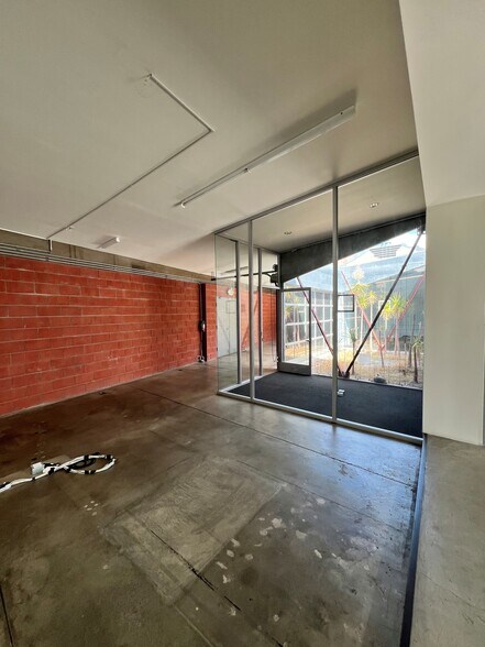 More Photos Of 3958 Ince Blvd, Culver City Loft Creative Space For Lease