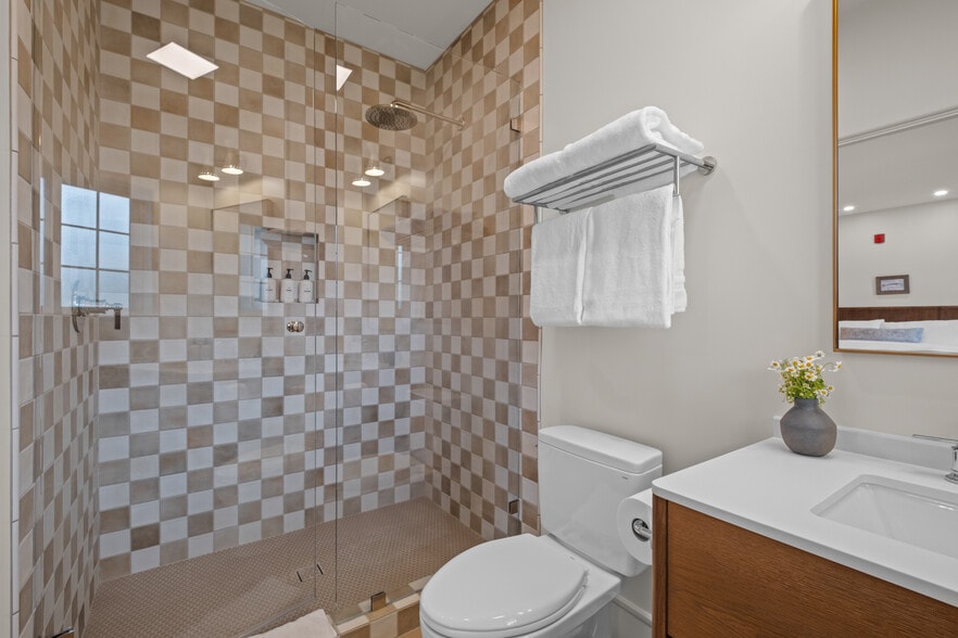 More Photos Of 21305 E Cliff Dr, Santa Cruz Hotel For Sale