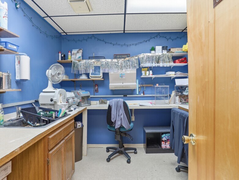 More Photos Of 408 N Keystone Ave, Sayre Healthcare For Sale