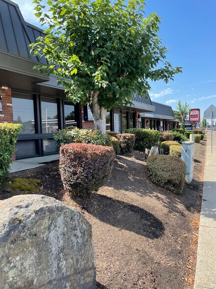 More Photos Of 3000 Market St NE, Salem Unknown For Lease