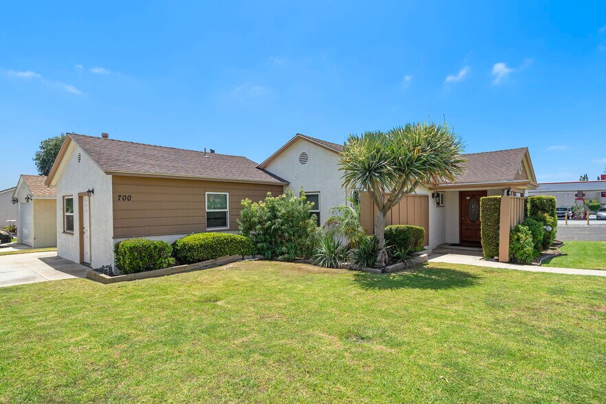 More Photos Of 700 S Brea Blvd, Brea Office Residential For Sale