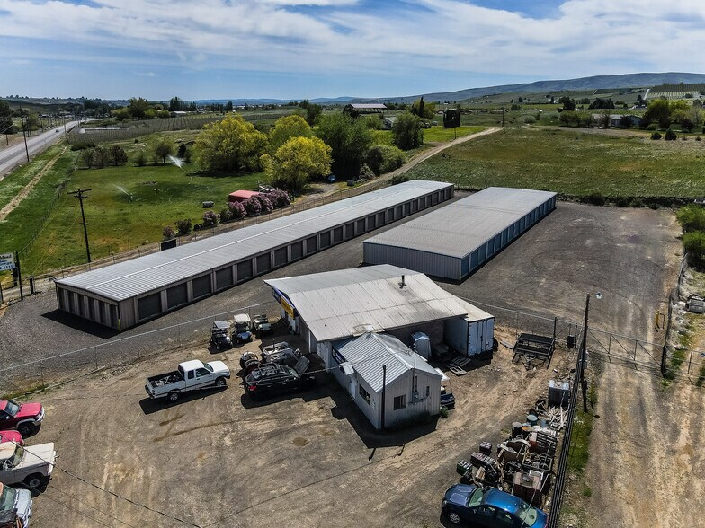 More Photos Of 46 Hatton Rd, Tieton Self Storage For Sale