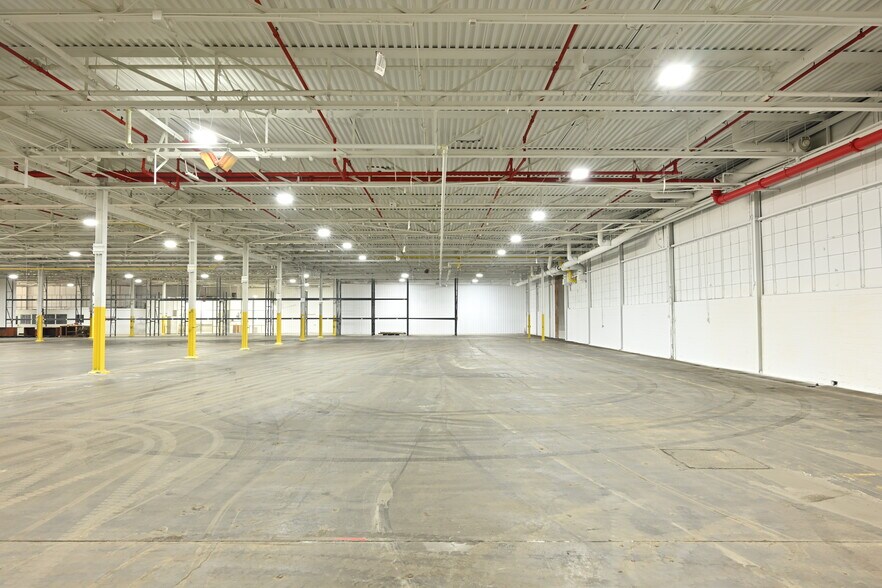 More Photos Of 1555 State Highway 75, Freeport Manufacturing For Lease