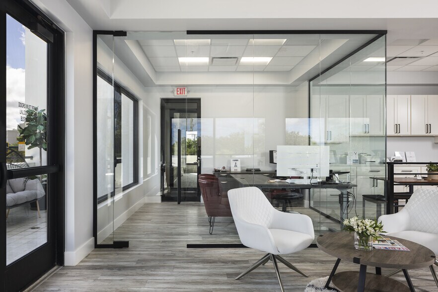 More Photos Of 3080 Tamiami Trl E, Naples Coworking Space