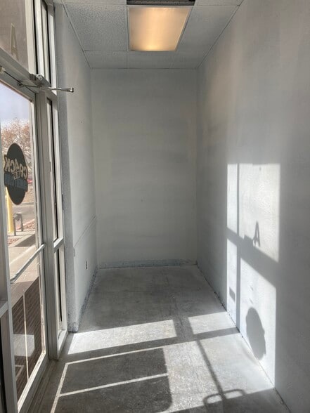 More Photos Of 1779 N Zaragosa Rd, El Paso Storefront For Sale
