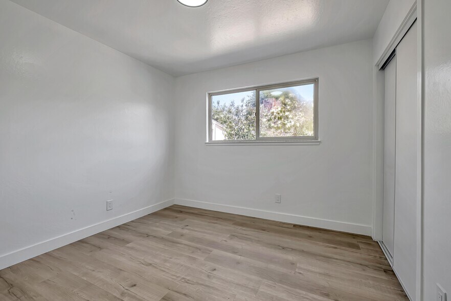 More Photos Of 344 Pennsylvania Dr, Watsonville Apartments For Sale