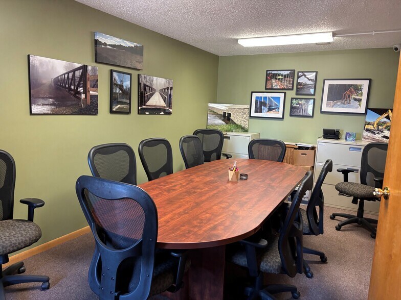 More Photos Of 9650 NE 152nd Ave, Forest Lake Light Distribution For Lease