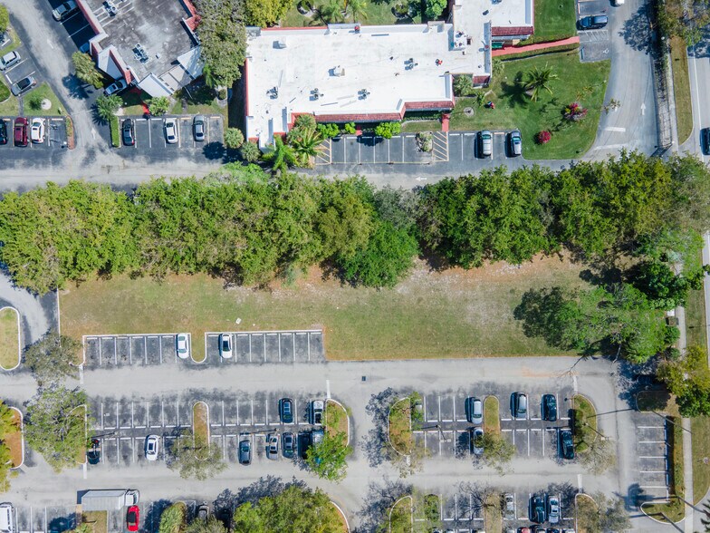 More Photos Of 3800 Inverrary Blvd, Lauderhill Land For Sale