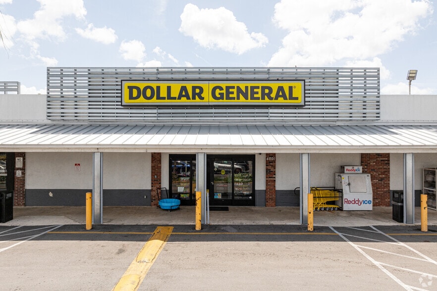 More Photos Of 4705-4773 NW 183rd St, Miami Gardens Unknown For Lease
